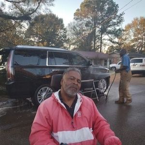 Meet your Posher, Gregory